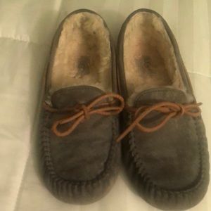 UGG Moccasins gray size 9